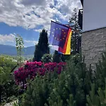Panorama Gór - Centrum Miasta Z Widokiem Na Szrenicę