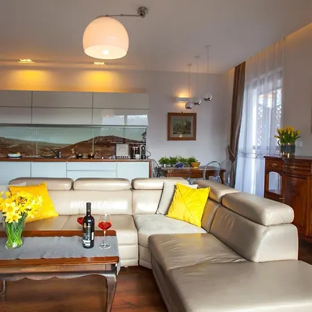 Apartment Panorama Gor - Centrum Miasta Z Widokiem Na Szrenice