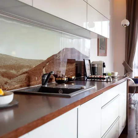 Panorama Gor - Centrum Miasta Z Widokiem Na Szrenice