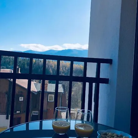 Panorama Gor - Centrum Miasta Z Widokiem Na Szrenice