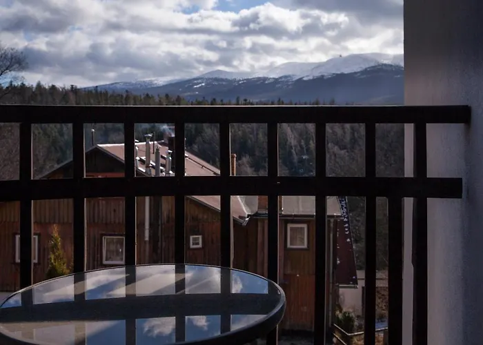 Panorama Gor - Centrum Miasta Z Widokiem Na Szrenice