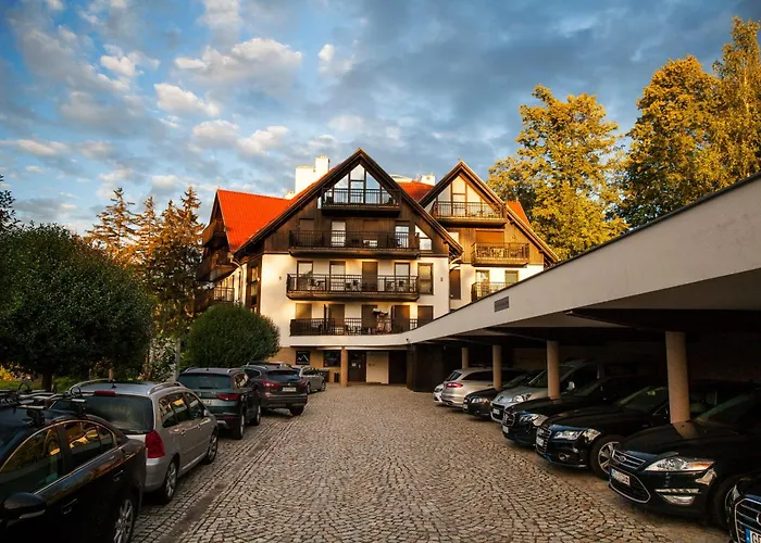 Panorama Gor - Centrum Miasta Z Widokiem Na Szrenice *